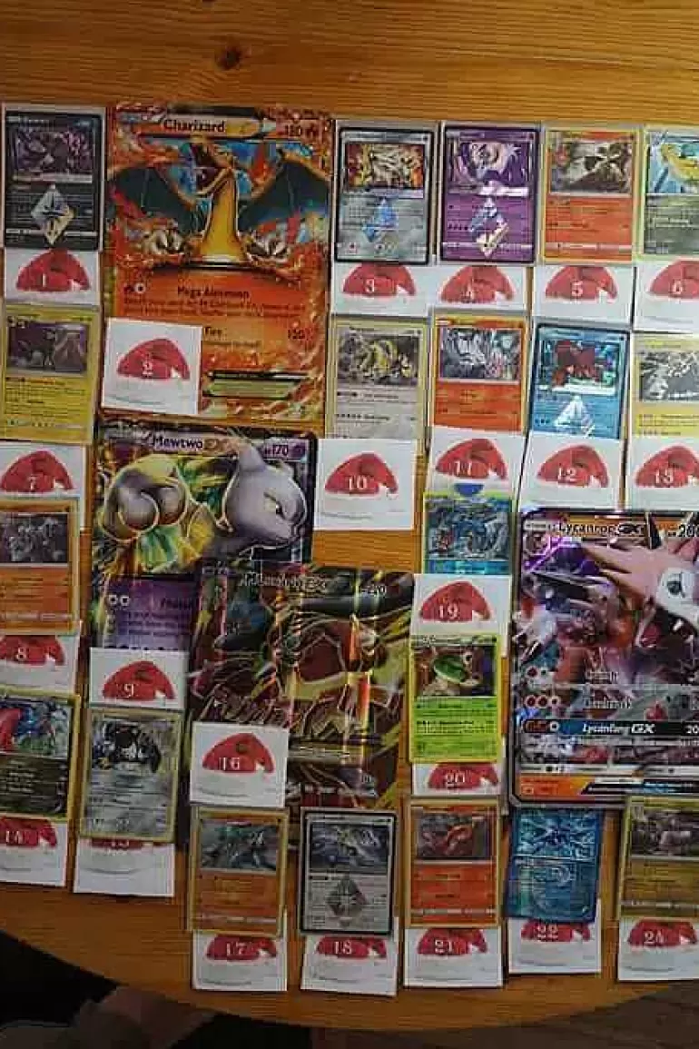 Pocket Monster Pokemon Julepakker Og Pakkekalendere-Pokemon Store Kort Og Sjaeldne Glimmerkort Pakkekalender